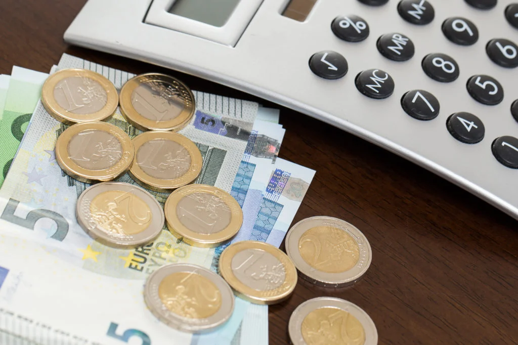 💰 Como o Brasileiro Como eu (assalariado) Pode Juntar R$ 1.000 e Começar a Investir de Verdade